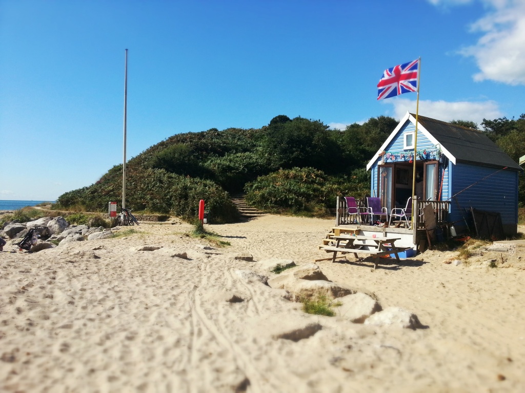 Beach Hut overlooking the Isle of Wight